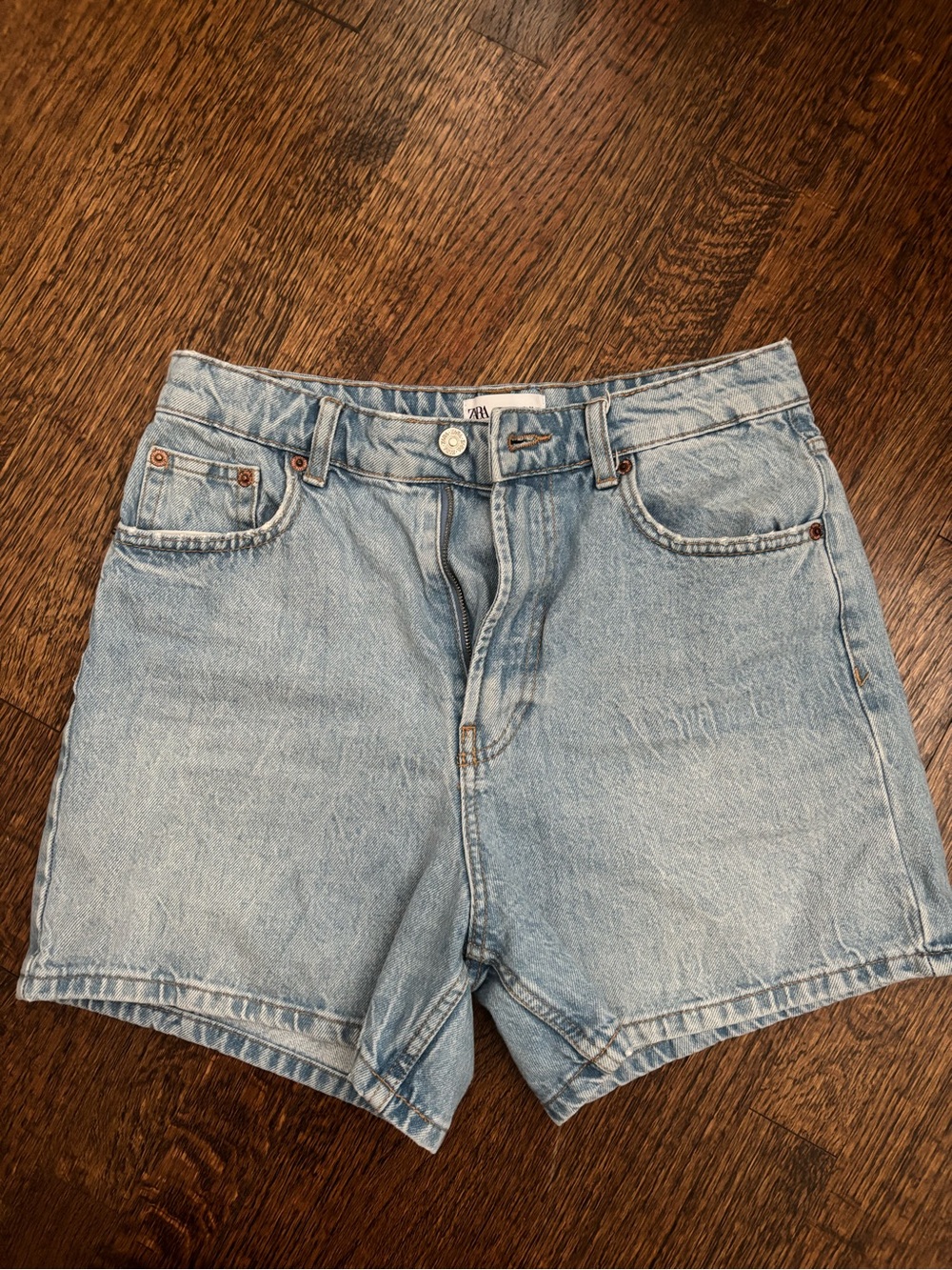Zara Classic Light Wash Denim Shorts - Women's